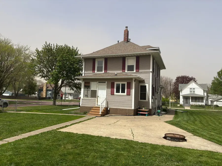 602 7th Avenue N, Saint James, MN 56081 - #2