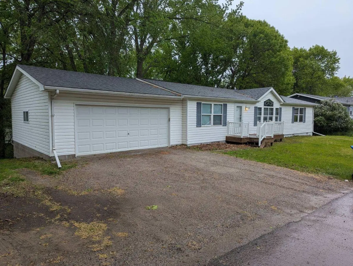 2207 Robin Lane, Buffalo, MN 55313 - #1