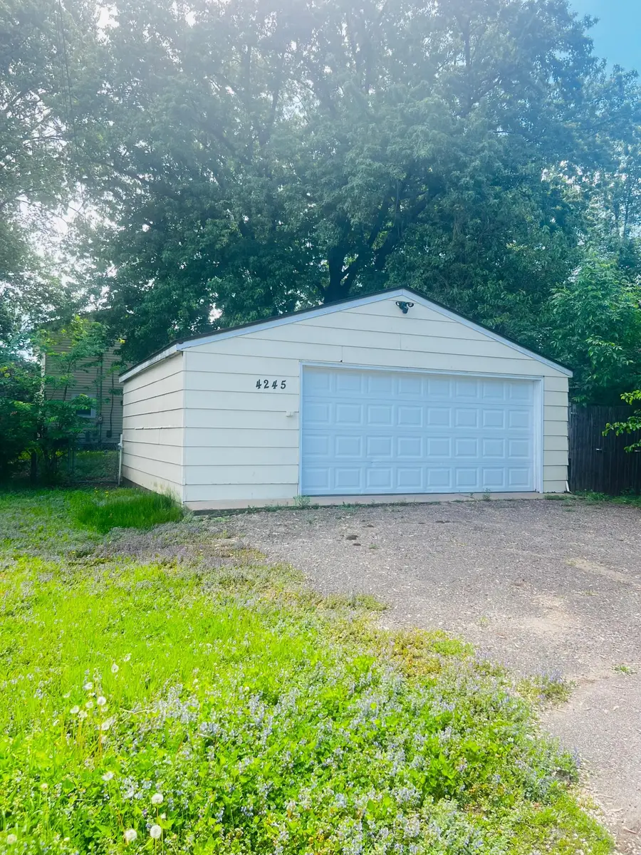 4245 Welcome Avenue N, Crystal, MN 55422 - #3