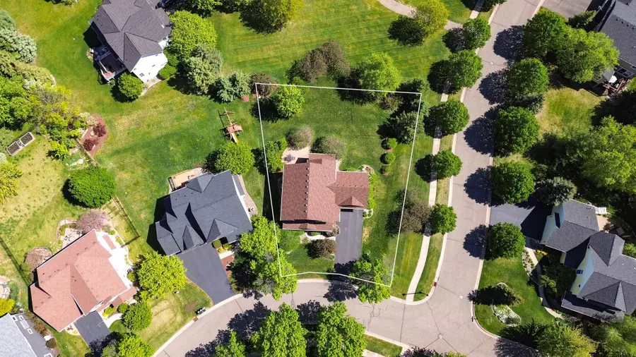 2314 Field Stone Curve, Woodbury, MN 55129 - #2