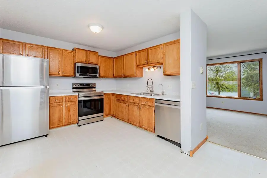 305 6th Street Nw, West Fargo, ND 58078 - #3