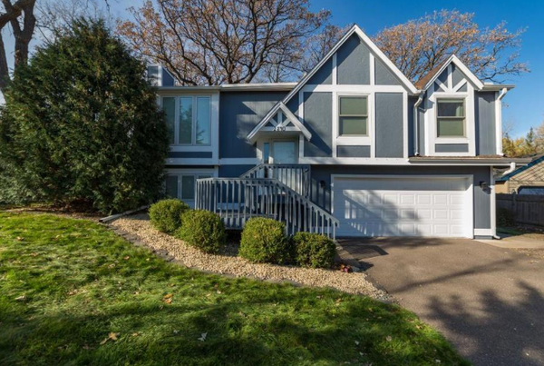 2840 Mayflower Avenue, Hopkins, MN 55305