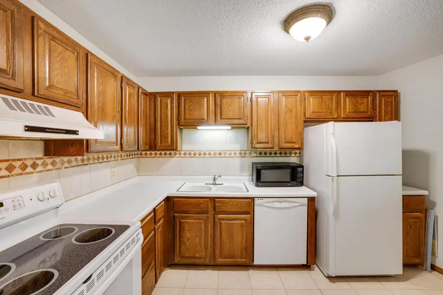 10441 Greenbrier Road #311, Minnetonka, MN 55305 - #3