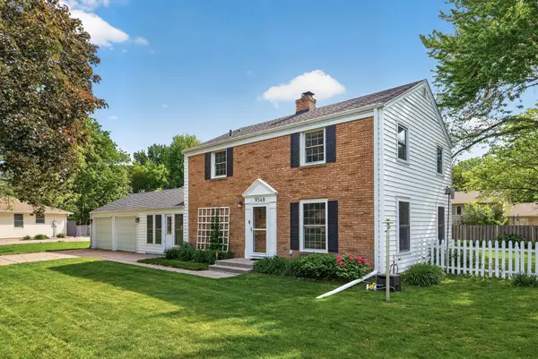 9548 Knox Avenue N, Brooklyn Park, MN 55444