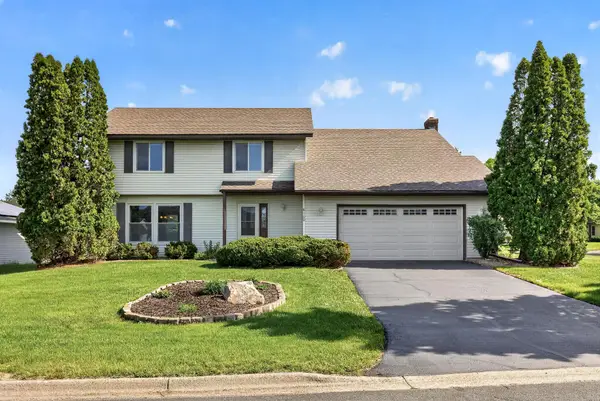 8100 W 102nd Street, Bloomington, MN 55438