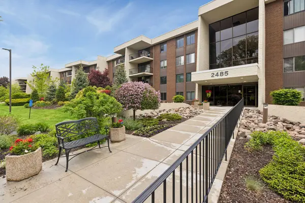 2485 Londin Lane E #323, Maplewood, MN 55119