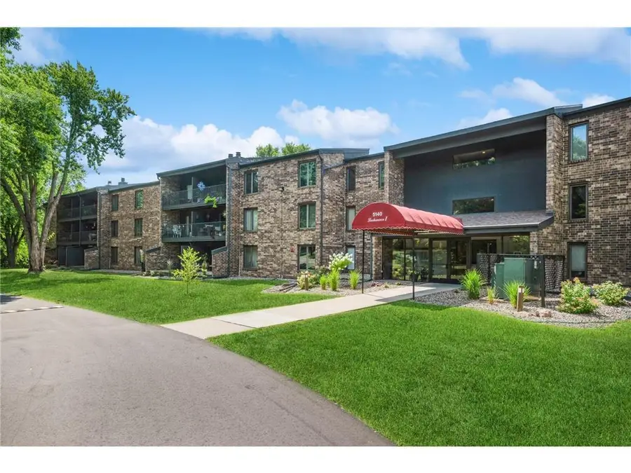 5140 W 102nd Street #304, Bloomington, MN 55437 - #3