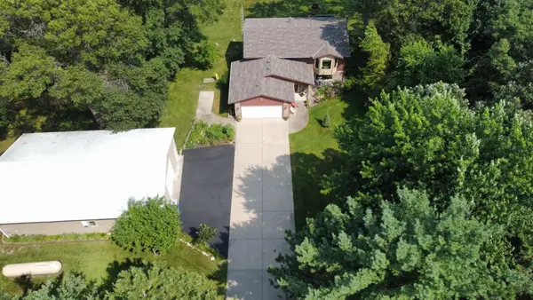 32623 Goldenrod Street Nw, Cambridge, MN 55008