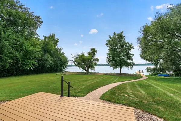 5255 53rd Street Sw, Waverly, MN 55390