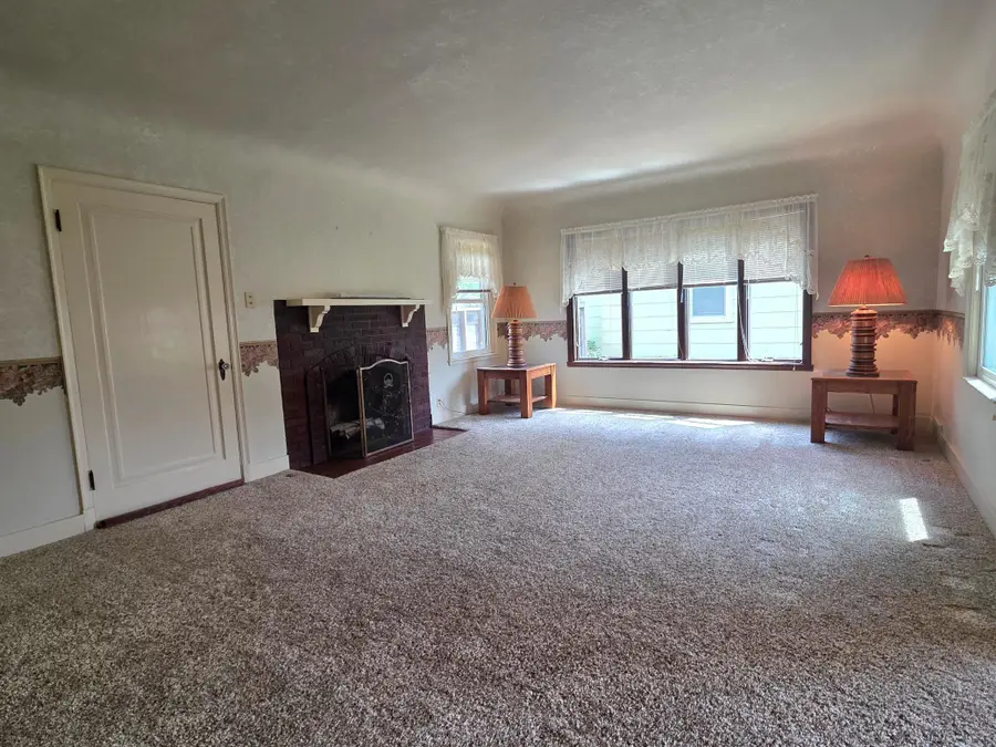 412 W Main Street, Pipestone, MN 56164 - #3