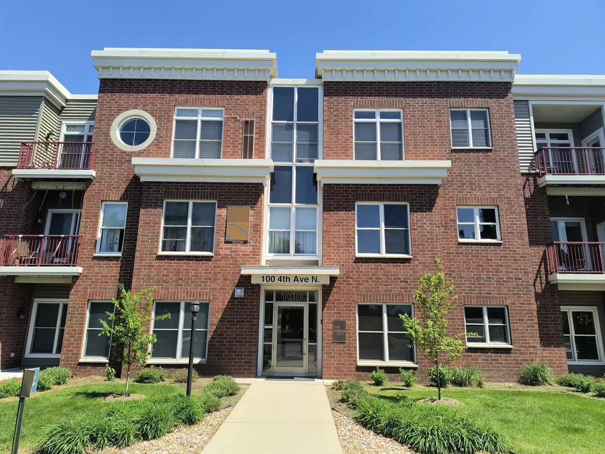 100 4th Avenue N #107, South Saint Paul, MN 55075 - #1