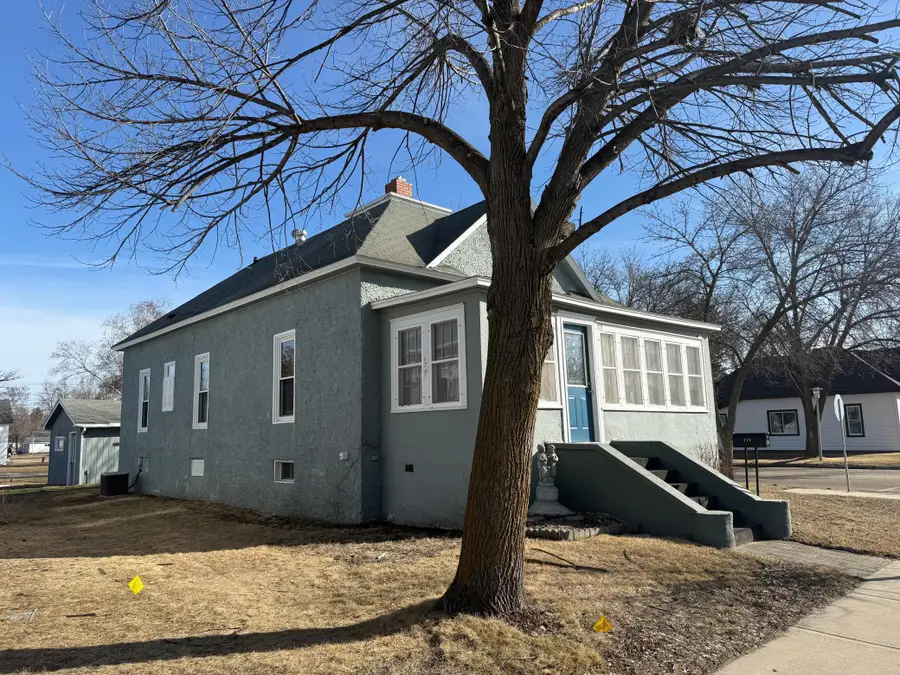 719 2nd Avenue Ne, Staples, MN 56479 - #3