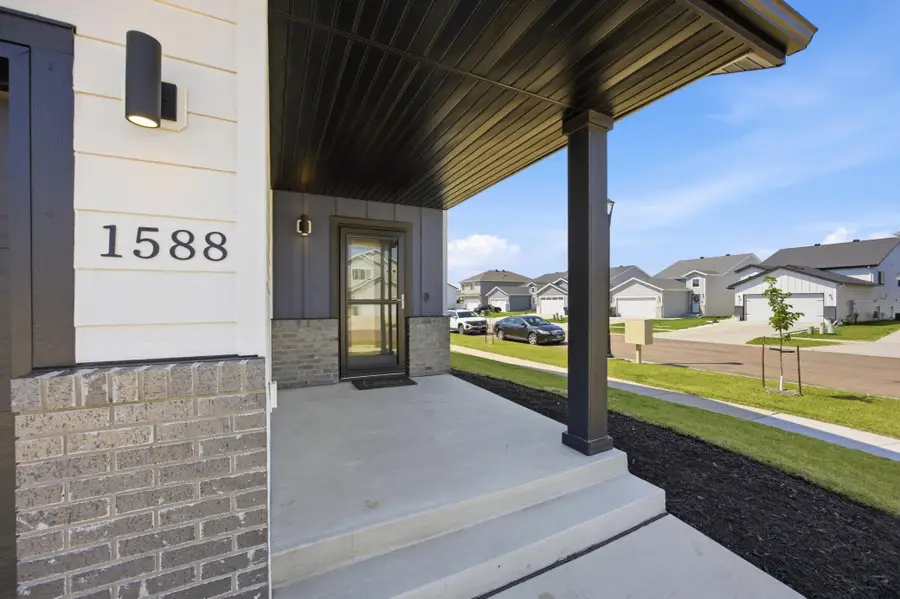 1588 67th Avenue S, Fargo, ND 58104 - #3