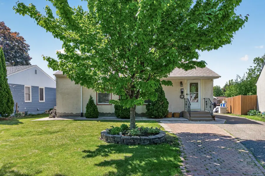 2144 Geranium Avenue E, Saint Paul, MN 55119 - #3
