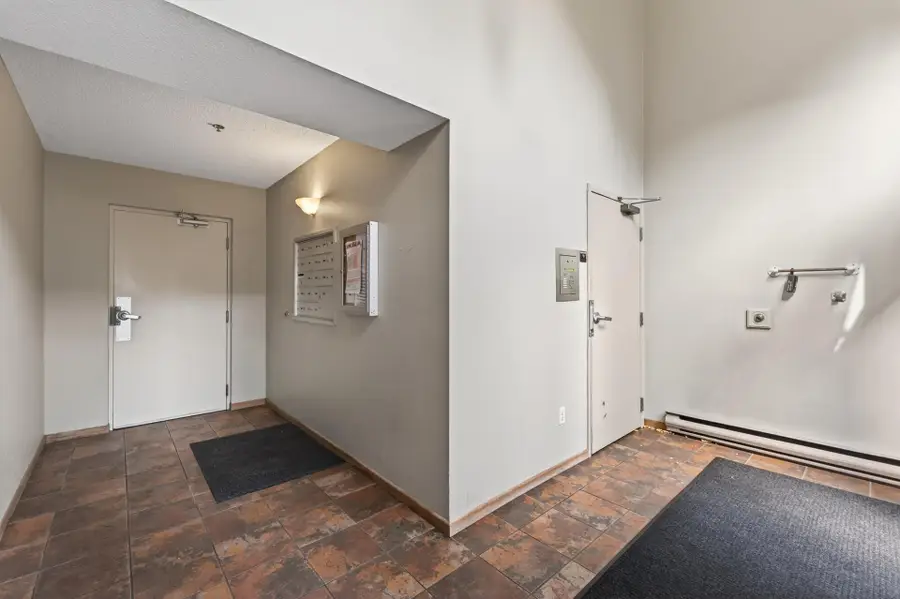 2160 Ridge Drive #38, Saint Louis Park, MN 55416 - #2
