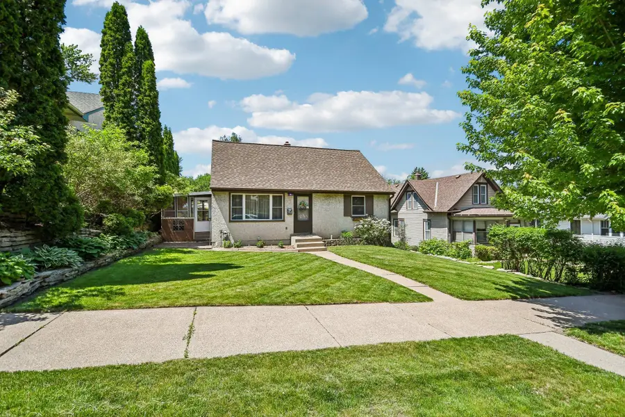 961 Livingston Avenue, West Saint Paul, MN 55118 - #2