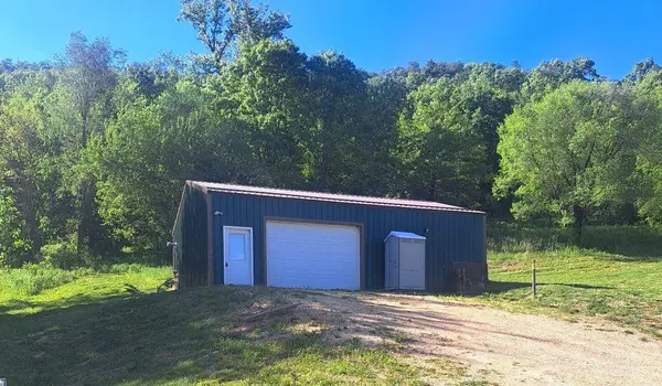 44412 Dakota Valley Drive, Dakota, MN 55925