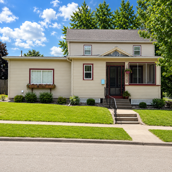 1529 W 6th Street, Red Wing, MN 55066