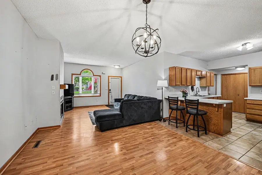 1106 Crystal Place W, Chaska, MN 55318 - #3