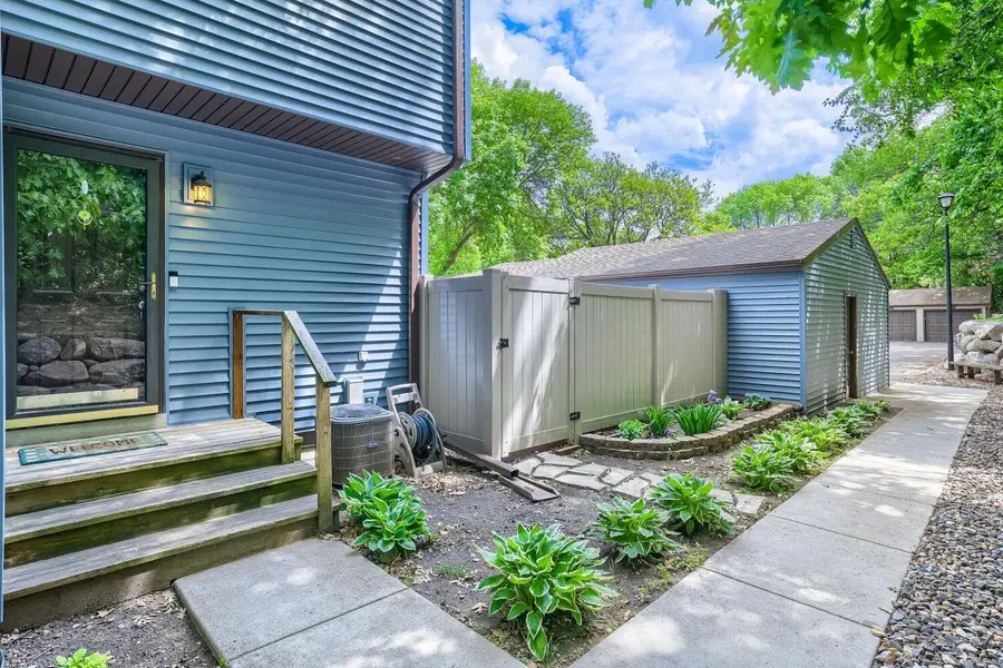 6387 Saint Johns Drive, Eden Prairie, MN 55346 - #2