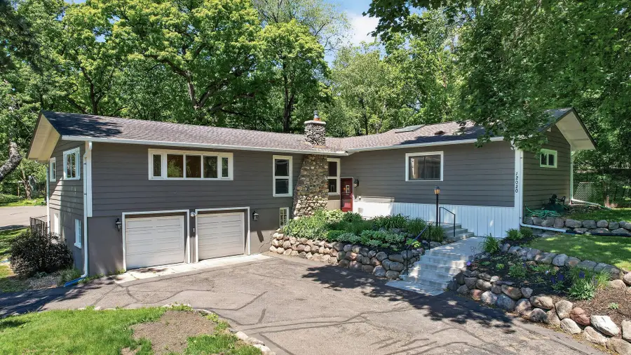 12020 Mayflower Circle, Hopkins, MN 55305 - #2