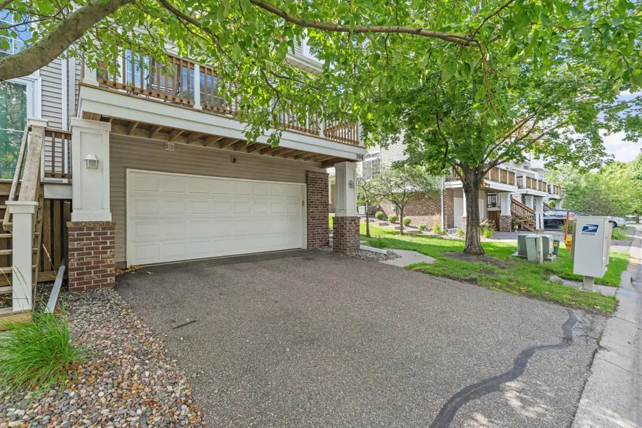 208 Christenson Way Ne, Fridley, MN 55432 - #2