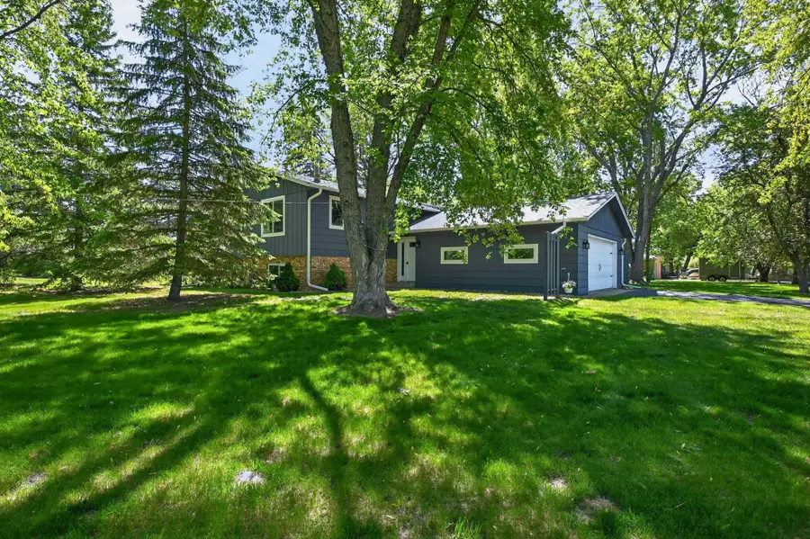 1802 Oak Knoll Drive Ne, Alexandria, MN 56308 - #2