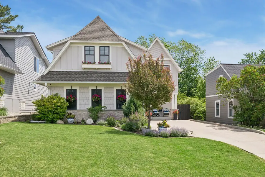 5913 Kellogg Avenue, Edina, MN 55424 - #2