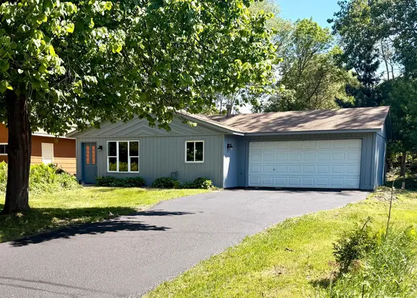 75 5th Street Nw, Elk River, MN 55330