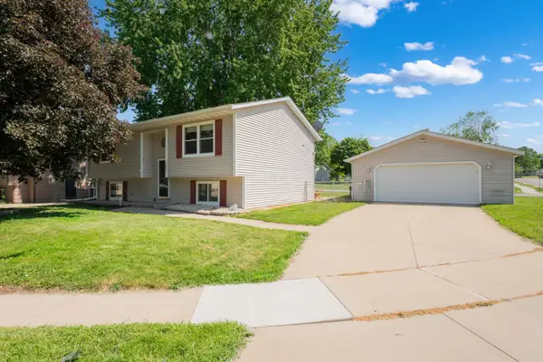 3640 8 1/2 Street Nw, Rochester, MN 55901
