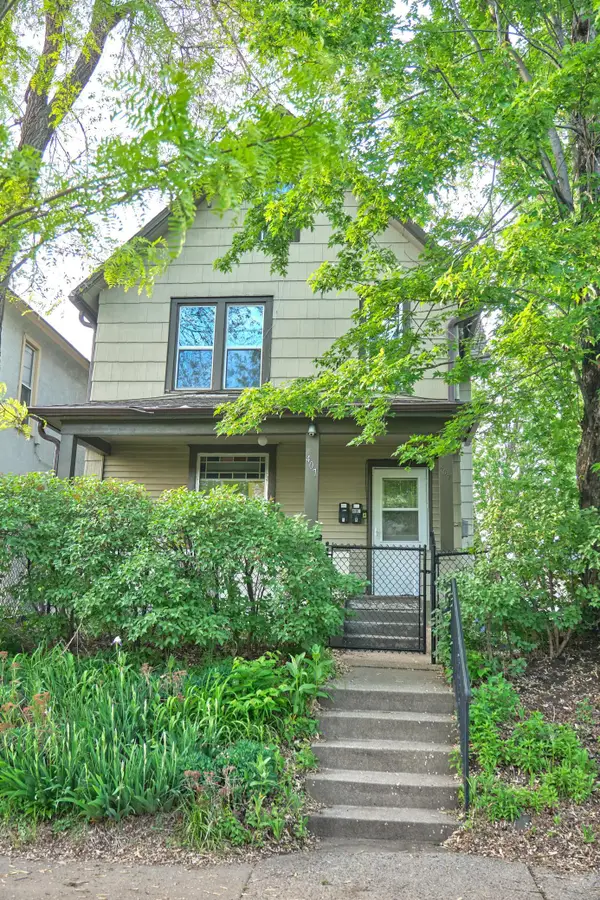 407 19th Avenue Ne, Minneapolis, MN 55418