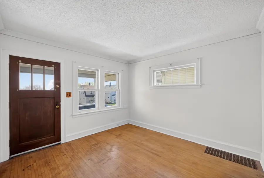 2711 W 9th Street, Duluth, MN 55806 - #2