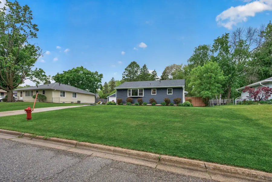1164 Grospoint Avenue N, Oakdale, MN 55128 - #3