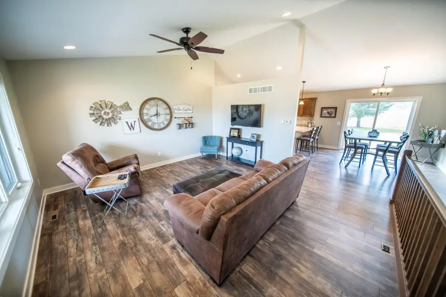 1118 21st St, Wabasha, MN 55981 - #3