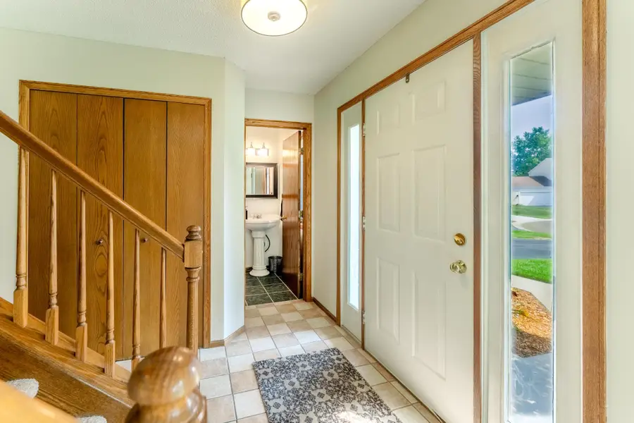 3096 Copper Oaks Draw, Woodbury, MN 55125 - #3