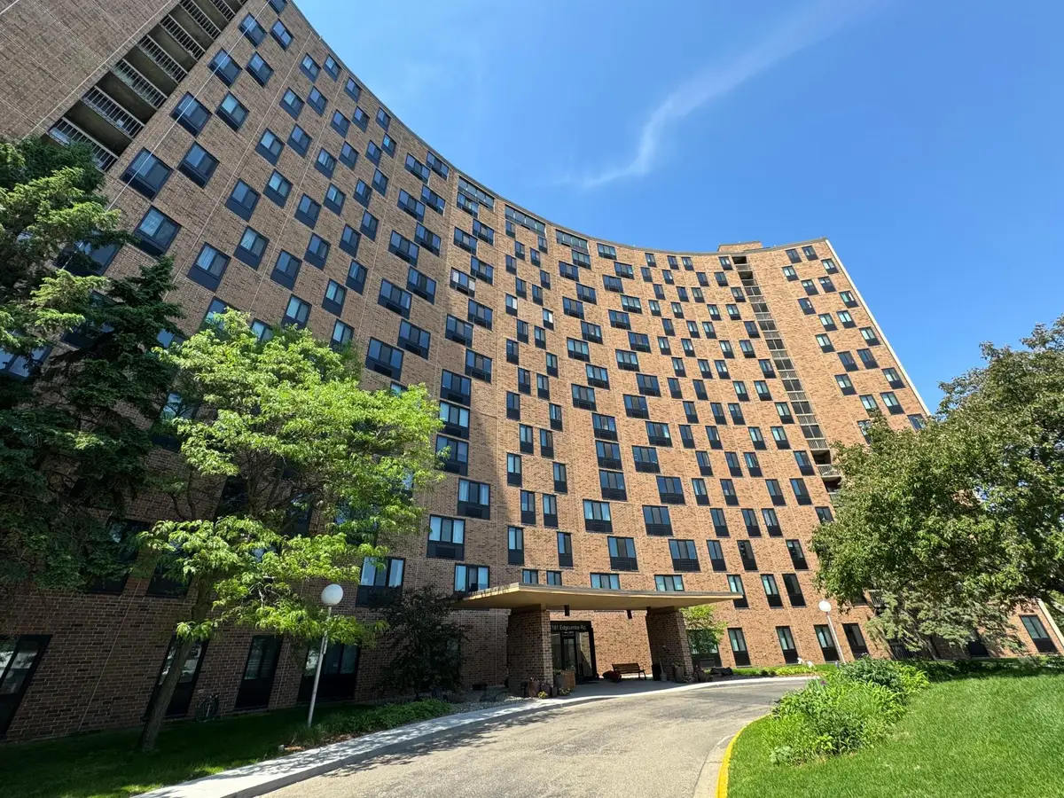 1181 Edgcumbe Road #404, Saint Paul, MN 55105 - #1