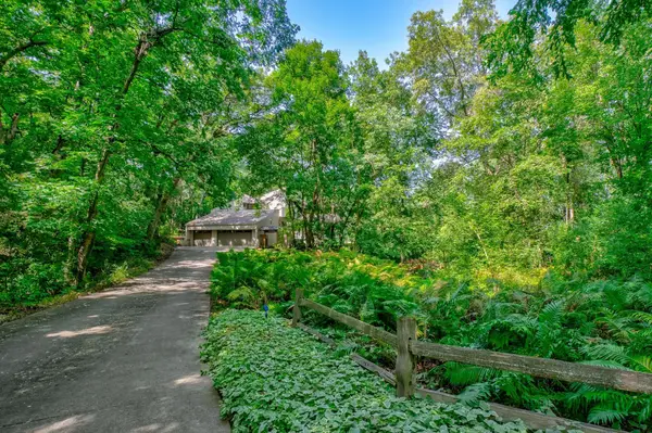 5 Crocus Lane, North Oaks, MN 55127