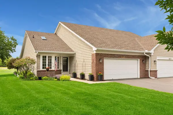 8975 Deer Run Drive, Victoria, MN 55386