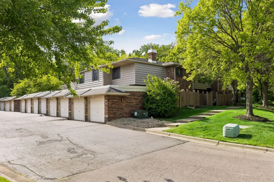 3680 Independence Avenue S #10, Saint Louis Park, MN 55426 - #3