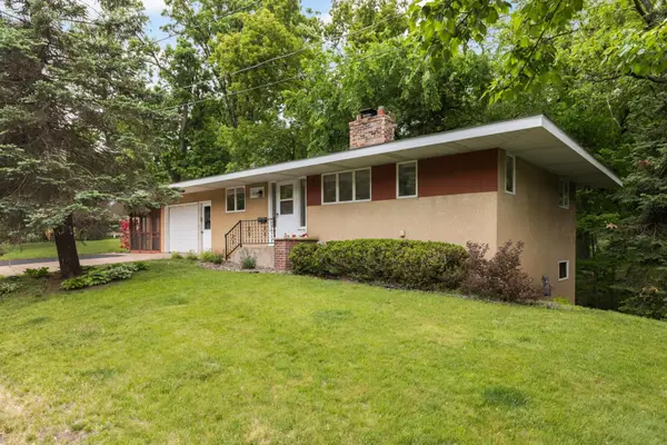 800 2nd Avenue N, Bayport, MN 55003