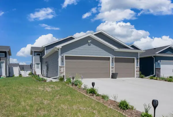 6365 83rd Avenue S, Horace, ND 58047