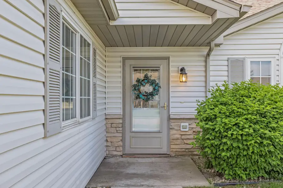 1224 25th Avenue Nw, Faribault, MN 55021 - #2