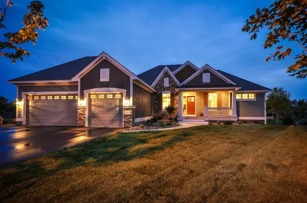 8856 67th Street Bay S, Cottage Grove, MN 55016