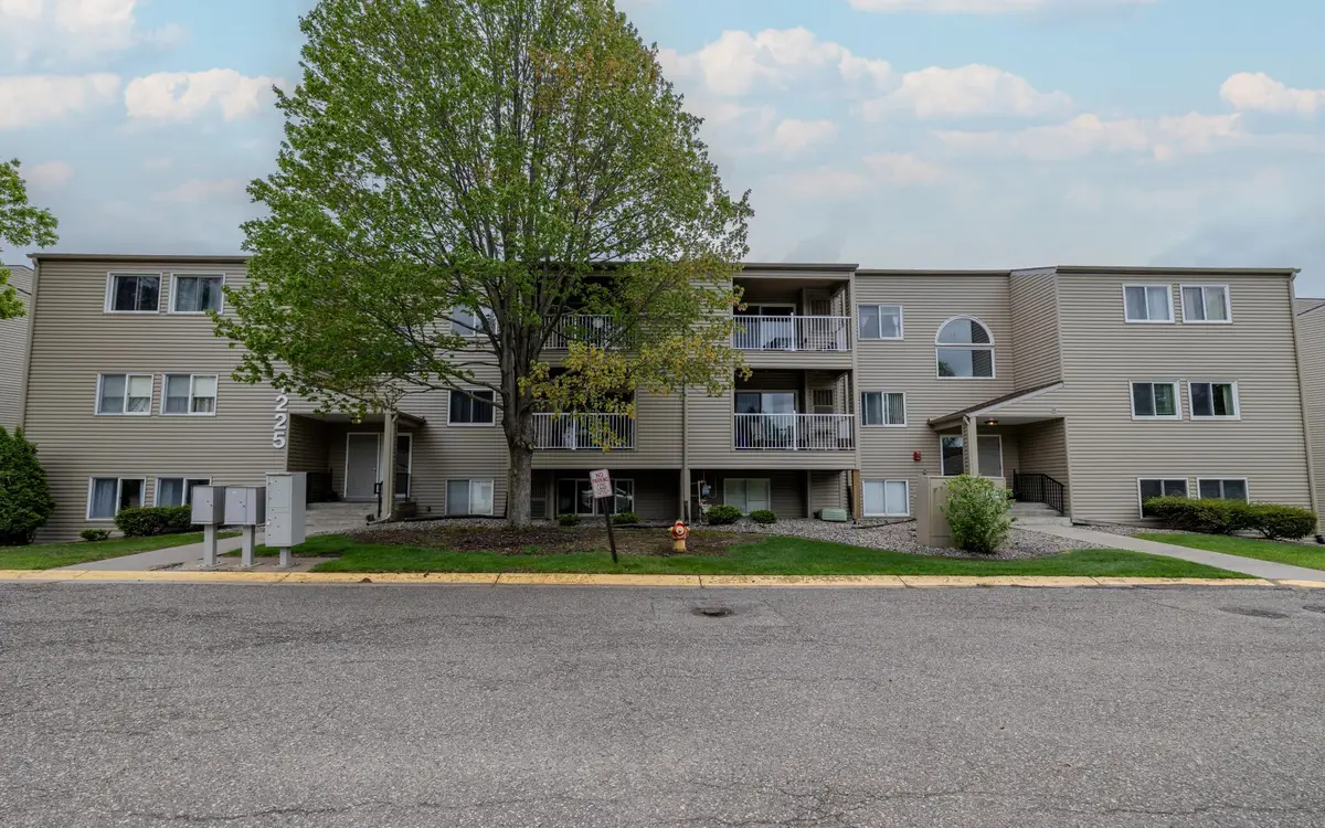 1225 Ferndale Street N #B1, Maplewood, MN 55119 - #1
