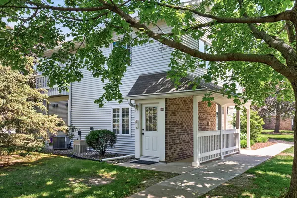 1063 Duckwood Drive #207, Eagan, MN 55123