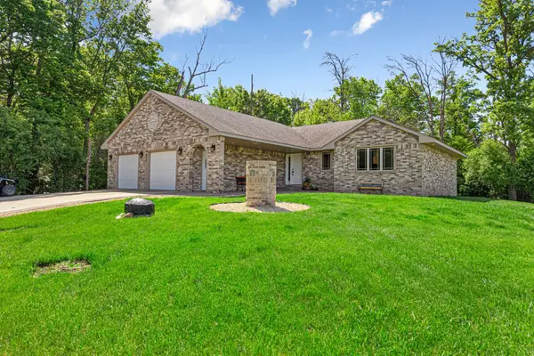 905 Brook Lane Ne, Owatonna, MN 55060