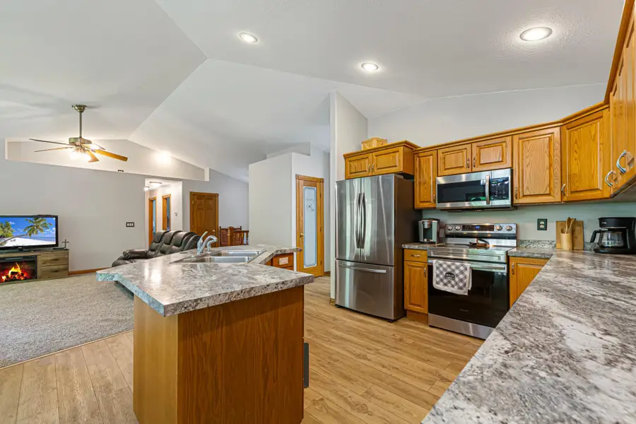 905 Brook Lane Ne, Owatonna, MN 55060 - #3