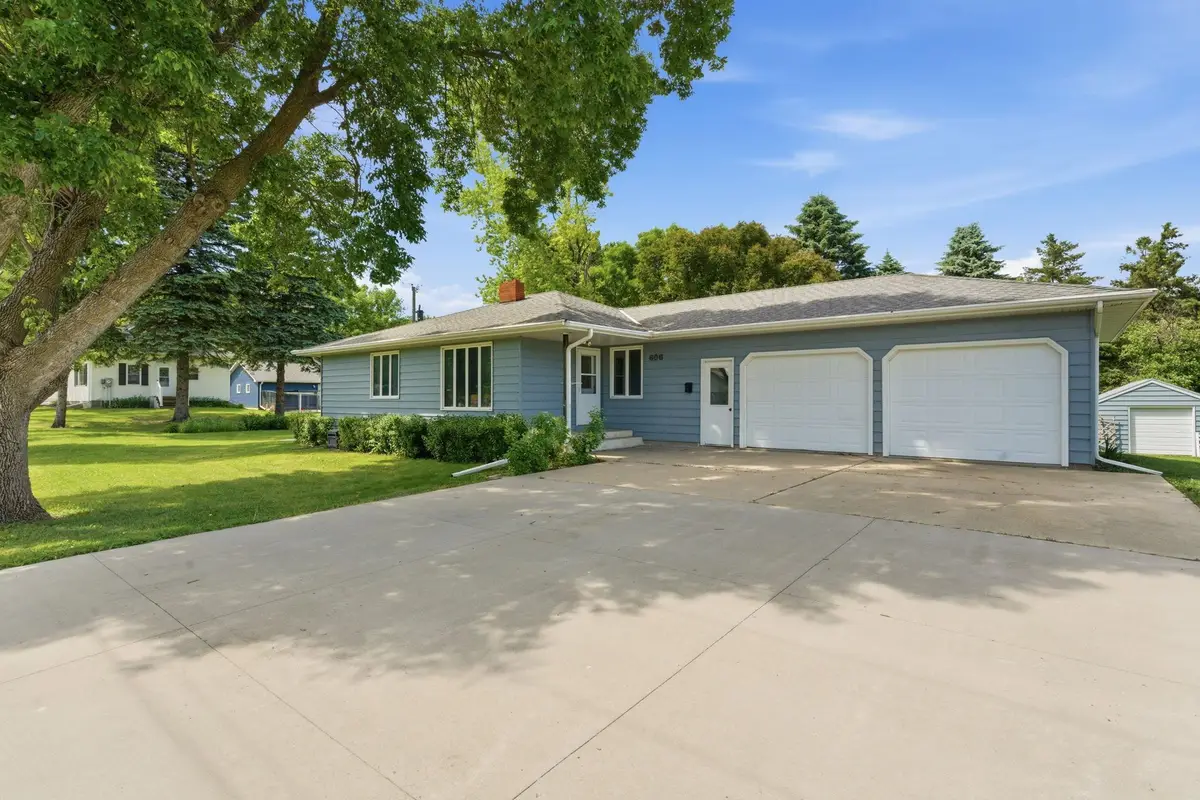 606 3rd Avenue S, Raymond, MN 56282 - #1