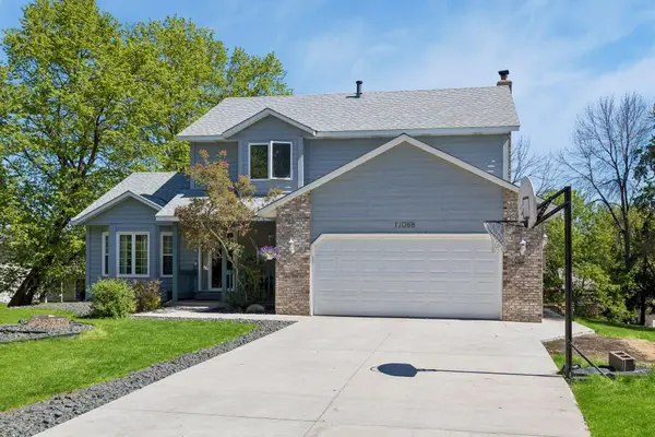 17088 Hamilton Drive, Lakeville, MN 55044