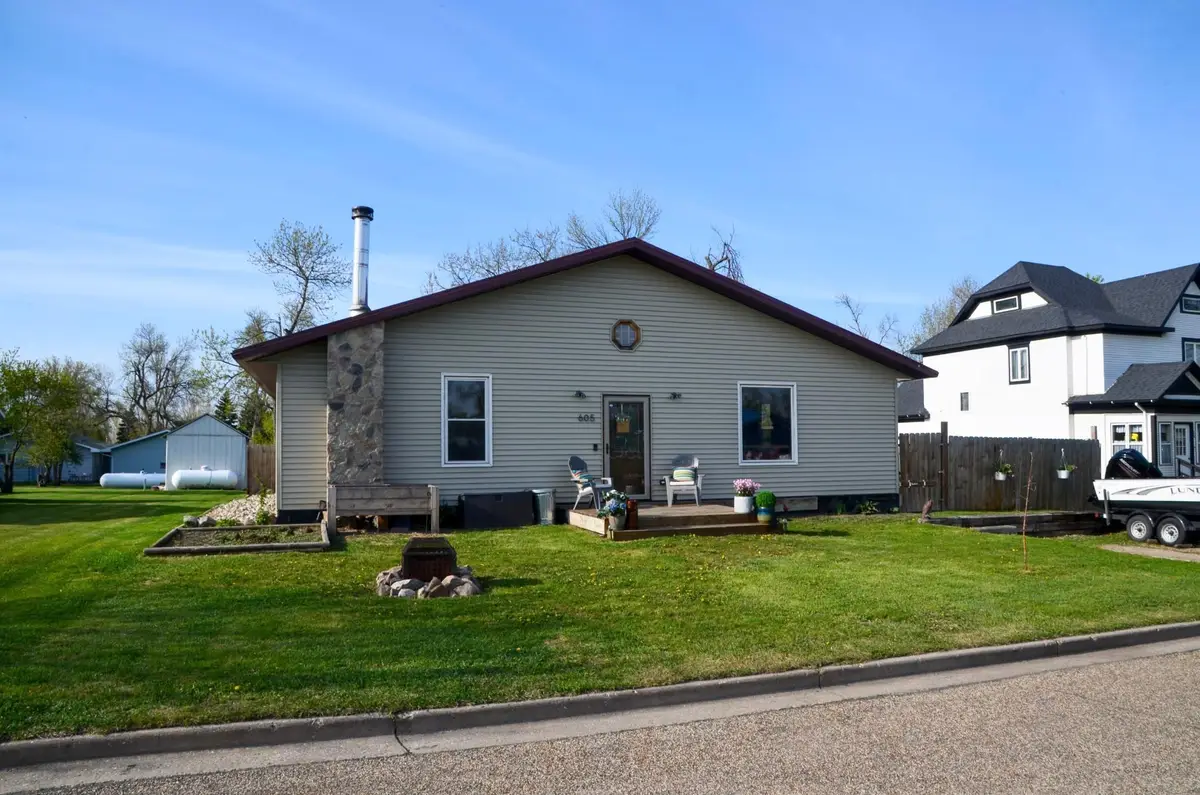 605 Ingalls Avenue, Hope, ND 58046 - #1
